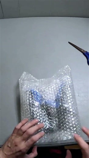 How To Pack & Ship: Nike AW84 Dri-Fit Tailwind 7-Panel StrapBack Hat // Canada Post Shipping