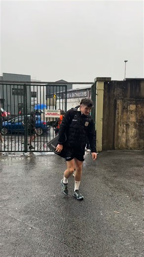 The Galway senior Footballers have arrived in Austin Stack Park, Tralee ahead of our Round 3 clash vs Kerry in the National Football League 🇶🇦🇶🇦 #riseofthetribes #gaillimhabú | Galway GAA