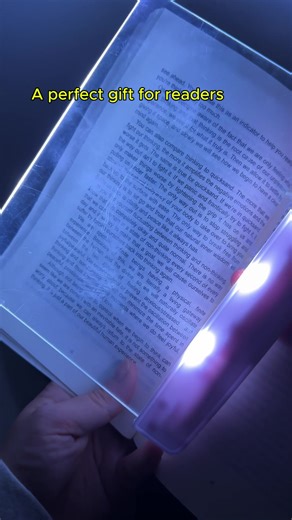 This gift is perfect fortreading in bed, studying at night, and enjoying quiet moments #booklove Hreading #fyp #ledlights #valentines #readinglight