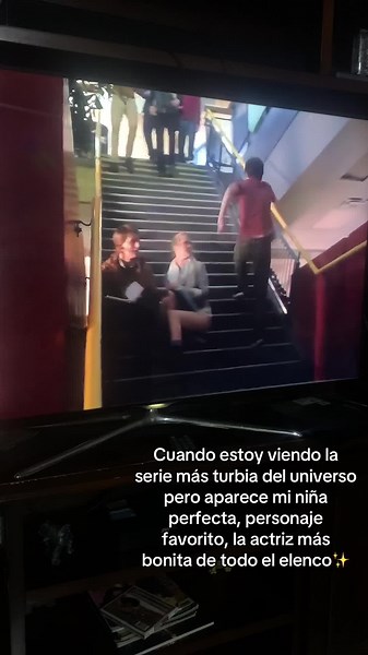 Emma Decody en Bates Motel: La Perfecta Luz en la Oscuridad