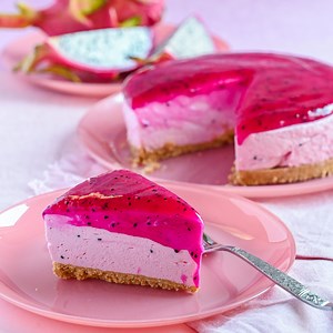 No oven, no worries! Try this dragon fruit cheesecake recipe! 🌴🍰 Full recipe below 👇 Ingredients: Cheesecake: -150g DLA Dragon Fruit Filling & Topping -100g Biscuits -50g Melted butter -200g Cream cheese -200ml Fresh cream -80g Granulated sugar -1 tbsp Lemon juice -8g Gelatin powder -3 tbsp Water Topping: -200g DLA Dragon Fruit Filling & Topping Preparation: -Soften the cream cheese to room temperature. -Sprinkle gelatin powder into 3 tablespoons of water and let it soak. Method: 1. Put the b