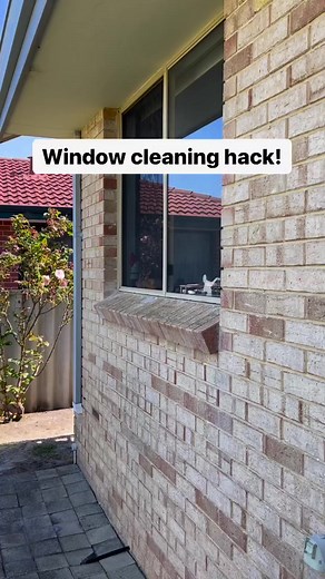 🔗 https://amzn.to/3ZTJvZV 🔗 How to clean windows the easy way:👌🏻Simply add some @diggers_aus Methylated Spirits and water (50:50) to a spray mop and then mop those windows clean! It’s super easy and especially great for those hard to reach spots!@diggers_aus Methylated Spirits is great for cleaning windows & mirrors because it dries quick and doesn’t leave streaks.👌🏻 You can purchase it from @bunnings & @mitre10 Have you tried this hack yet? ...#cleaninghacks #cleaninghack #cleaningtips #c