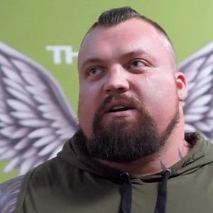 229K views · 6.6K reactions | Building up to 700lb rack pulls with Robert Oberst and Eddie Hall - The Beast  | Brian Shaw | Facebook