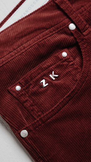 63K views · 879 reactions | A fabric that doesn't follow the seasons: it defines them. Tramarossa velvet is created for those who choose authentic elegance, made of light and depth. With its precious texture, soft to the touch and naturally brilliant, it transforms every garment into a sign of distinctive style. Elegance that becomes matter, form, sensation. Discover the velvet collection at tramarossa.it #tramarossa #fw25 #velvet #thebestjeansintheworld | Tramarossa | Facebook