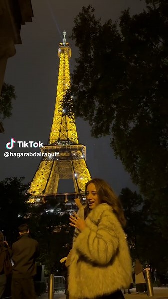 Is it a Sniper or a Bow Sound near the Eiffel Tower?