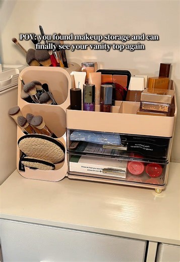 You can actually store your makeup and brushes together in this large capacity makeup storage box. @UFORU NEST #makeupstorage #makeupstoragebox #tiktokshopstockup #tiktokshopspringglowup #tiktokshopcreatorpicks
