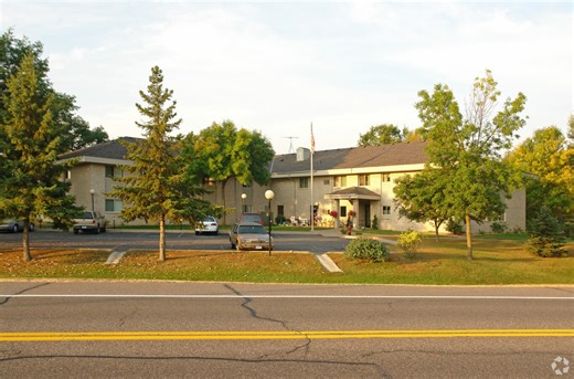 3040 Bridge St NW, Saint Francis, MN 55070 - Rum River Square Apartments | LoopNet