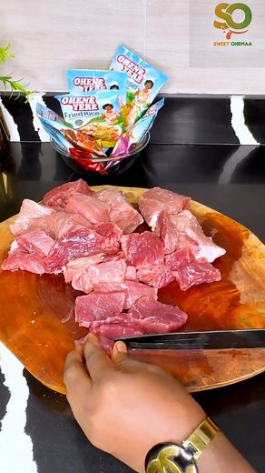 Quick and easy beef stir fry with plain rice #sweetohemaa | Sweet Ohemaa