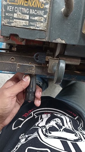 Key Cutting Process Up Close!