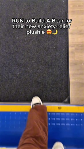 I love this Panda Cuddle its so cute, the perfect Valentine's gift for an anxiety girl like me #panda #cuddle #anxiety #ValentinesDay this Panda cuddle is available in the United Kingdom 🇬🇧