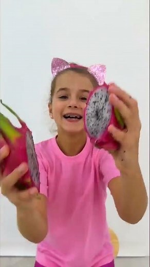 Ruby and Bonnie try pink and purple