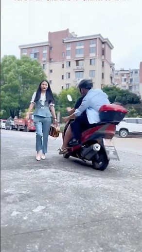 Combating Crime 🚨 | Awareness That Can Save Lives | Be Alert, Be Safe #Shorts