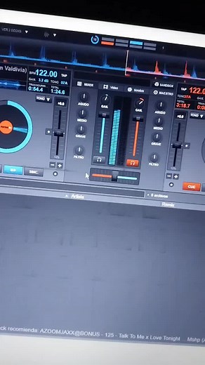 Exploring DJ Software Features for Optimal Mixing