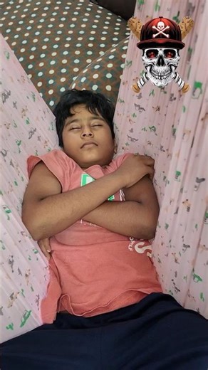 Pranesh வேற மாதிரி 😂 Pranitha cute 😍 தூங்குற style பார்த்தா shock! #shorts #tamil #comedy