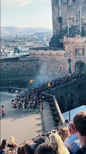Grand Entrance. #scotland #edinburgh #pipesanddrums #history #fyp #edinburghfringe