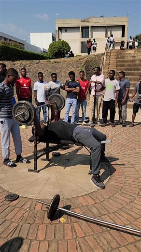 90kg bench press mubas students | Njanji Namano the strong man