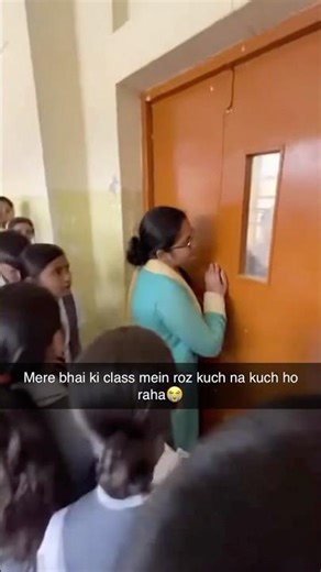 Teacher ne hi khud ko class mein lock kr liya😳#trending #school #schoollife #shocking #ai #aitools