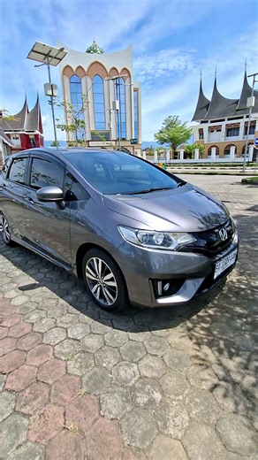 2015 Honda Jazz RS A/T Review and Features