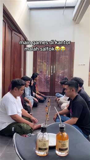 adeuh romantisnya😩😭😭 #games #officelife