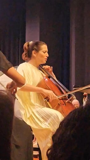 Anna Clyne Cello Concerto « Dance » Live in Göttigen - Filmed from the audience ❤️ | Camille Thomas