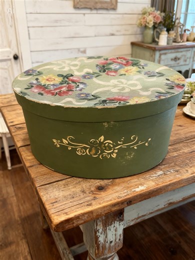 Vintage Floral Hat Box: Shabby Chic Gilded Decor, French Country Style - Etsy