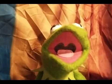 Kermit covers La Bamba by Ritchie Valens