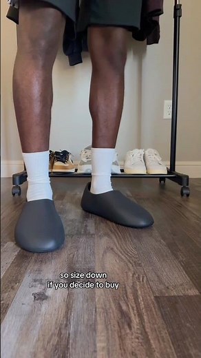 THE $20 YZY SLIPPER REVIEW ✨ #shorts #sneakers #yzy #yeezy #slipper #review #trending #onfeet