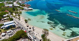 Utila asegura su turismo con nuevo rompeolas en Sandy Bay