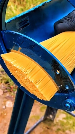 How Does This Machine Slice Wood So Fast? Watch the Satisfying Precision Cutting Process!