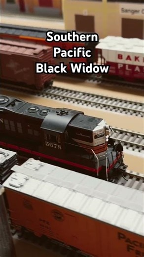 Southern Pacific's Most Iconic Locomotive in Miniature #trains #modeltrains #steamengine