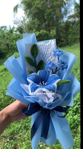 Handmade Fuzzy Wire Flower Bouquet Tutorial