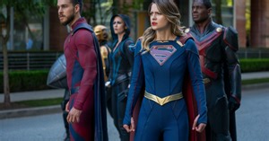 Supergirl: Melissa Benoist Reflects on Series End; New Finale Previews