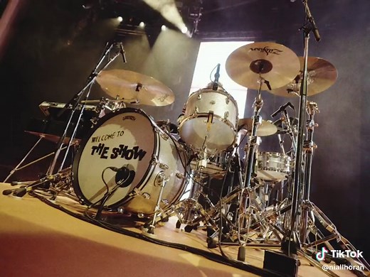TOMORROW #TheShowLiveOnTour | The Show By Niall Horan