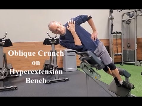 Oblique Crunch on Hyperextension Bench