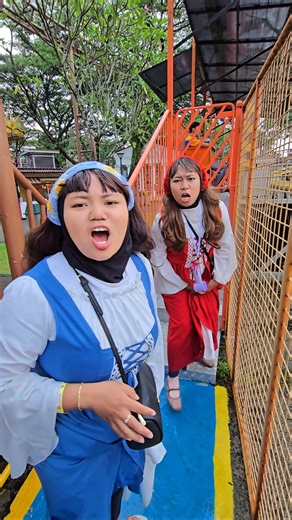 bawang merah putih lagi antri naik roller coaster#trendingshorts