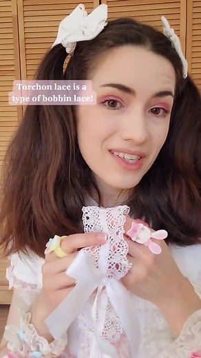 Learn Bobbin Lace Making with Me - Tutorial and Tips