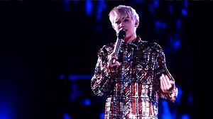 Miley Cyrus -- Bizarre London Speech -- Smoke Weed & Get Laid Kids!!!