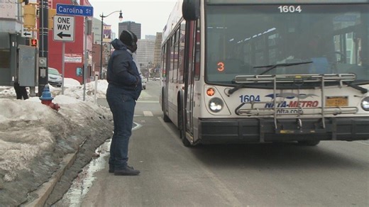 Clearing snow-covered sidewalks at bus stops still a problem