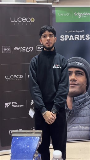 Sam is an icon and never makes any mistakes and I upset our queen when I broke her clipboard 🥲 #sparksloy26 #electrician #electricalapprentice #apprenticeships #sparkyapprentices