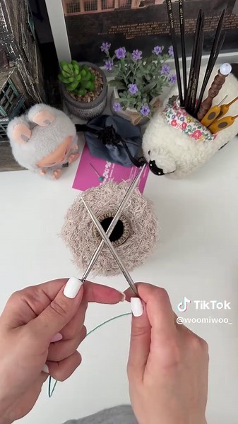 Combing Yarn for Knitting: Tips and Techniques