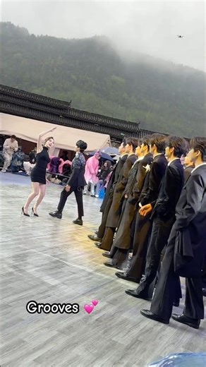 Robot dance 💃 #dance #happydance #foryou #viralvideo #mylife