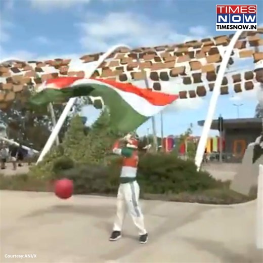 Perth, Australia: Indian Cricket fan Sudhir Kumar Chaudhary, along with Australian fans cheer for their respective teams. #BorderGavaskarTrophy #Australia #Cricket #India | TIMES NOW
