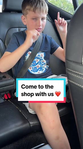 A year ago, the shop being closed would have been a disaster 😫 Luckily Tommy has become a lot more flexible with certain situations these days. Plus i always have a bag of left over treats in the car too 😅 #autismawareness #nonverbal #nonverbalautism #autismdad #autismmom