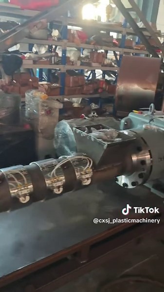 #plastic #machinery #plasticmanufacturing #manufacturers #plasticpollu... | TikTok
