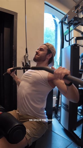 Fernando Escarião on Instagram: "TUTORIAL DE PUXADA ALTA PARA INICIANTES! 💪🏼🥵🔥 💪🏼 Acompanhamento de Dieta e Treino: LINK NA BIO! ☑️ Avisos: - Este post é educacional, estou me formando em Ed Física. - Os planos individualizados são feitos pela minha equipe (CREF e CRN registrados). - Sempre procure profissionais habilitados! #treino #costas #treinodecostas #puxadaalta #treinofeminino"