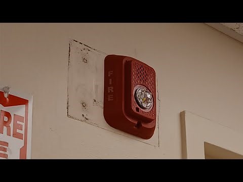 Update to the Simplex 4002 System at Barnes & Noble Massapequa NY