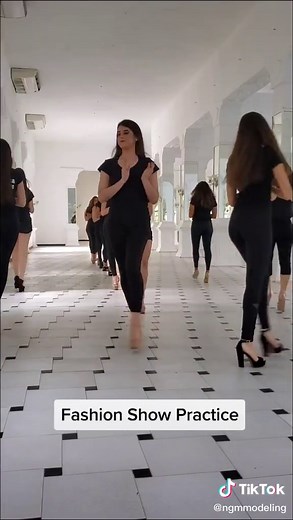 Runway Model Fashion Show Practice #rampwalk #catwalk #modelingschool #foryoupage #modelingagency #rampwalks #runwaywalk