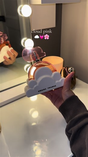 Ariana Grande Cloud Pink Perfume Review and Insights
