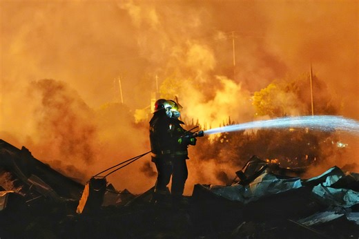 Explosion at fireworks factory in China kills 26, injures 61