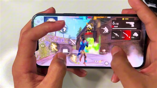 iPhone 13 Pro Max Gameplay in Free Fire